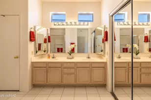 1942 W Amblemorn Dr, Green Valley, AZ 85622 - Photo 17