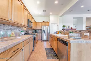 2499 W Bassett Peak Dr, Green Valley, AZ 85622 - Photo 13
