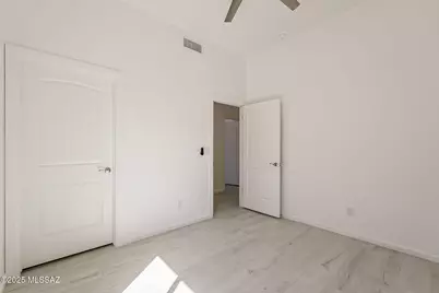 121 W Calle Escudilla, Green Valley, AZ 85614 - Photo 29