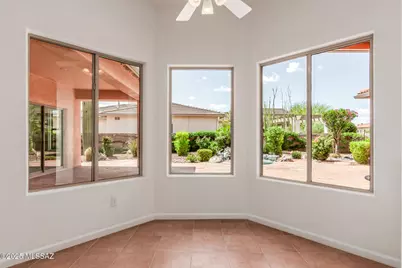 13066 Eagleview Drive, Oro Valley, AZ 85755 - Photo 9