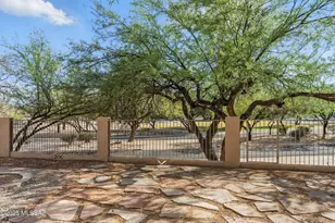 2333 N Deer Creek Pl, Tucson, AZ 85749 - Photo 27