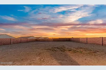 13487 N Laura Ellen Lane, Marana, AZ 85653 - Photo 21