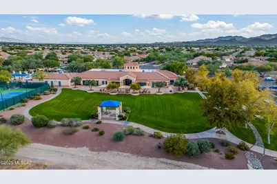 7541 W Wandering Coyote Drive, Tucson, AZ 85743 - Photo 43