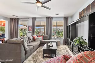 7541 W Wandering Coyote Dr, Tucson, AZ 85743 - Photo 9