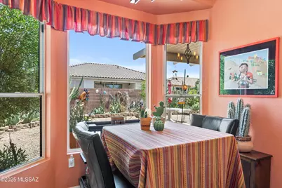 7541 W Wandering Coyote Drive, Tucson, AZ 85743 - Photo 13