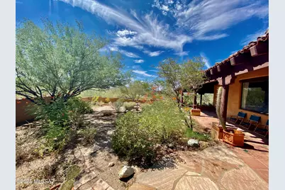 5480 W Sharpshooter Court, Tucson, AZ 85743 - Photo 3