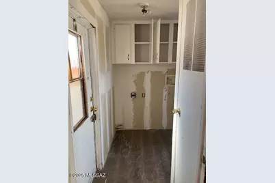 12455 N Eliese Avenue, Marana, AZ 85653 - Photo 7