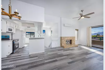 7968 E Colette Circle #UNIT 216, Tucson, AZ 85710 - Photo 5