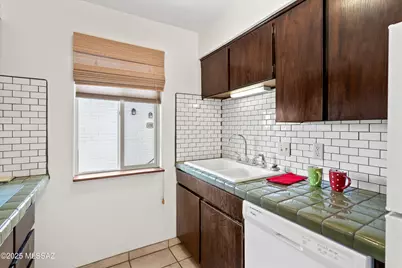 8450 E Old Spanish Trail #APT 154, Tucson, AZ 85710 - Photo 9