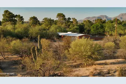 9745 N Calle Loma Linda, Oro Valley, AZ 85737 - Photo 15