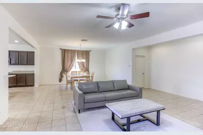 8348 N Mountain Stone Pine Way, Tucson, AZ 85743 - Photo 13