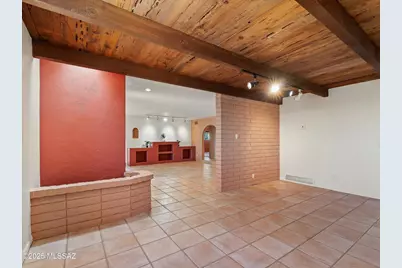 6401 N Camino Padre Isidoro, Tucson, AZ 85718 - Photo 19