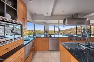 6841 N La Pl, Tucson, AZ 85750 - Photo 15