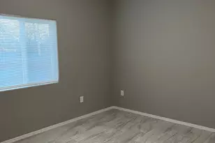 237 E 25th St, Tucson, AZ 85713 - Photo 9