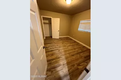 1385 E Hedrick Drive, Tucson, AZ 85719 - Photo 9