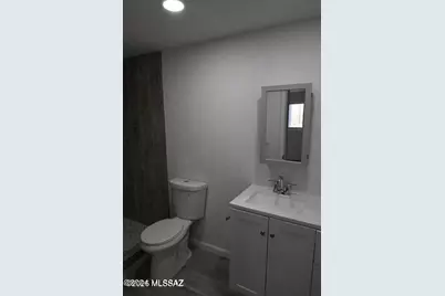 1385 E Hedrick Drive, Tucson, AZ 85719 - Photo 13