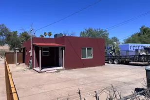 1385 E Hedrick Dr, Tucson, AZ 85719 - Photo 1