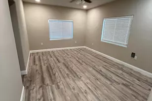 1385 E Hedrick Dr, Tucson, AZ 85719 - Photo 3