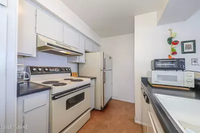 1600 N Wilmot Road #UNIT 285, Tucson, AZ 85712 - Photo 13