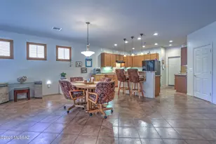 70 E Calle Vivaz, Green Valley, AZ 85614 - Photo 5