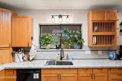 7855 N Northern Avenue, Tucson, AZ 85704 - Photo 13
