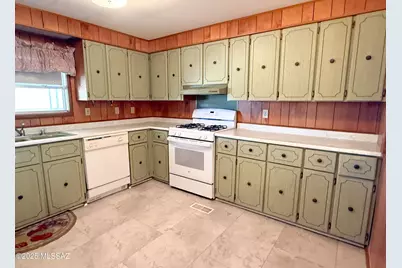 10675 N Kilimanjaro Avenue, Tucson, AZ 85737 - Photo 11
