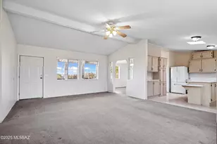 1074 N White Oak Pl, Oracle, AZ 85623 - Photo 9