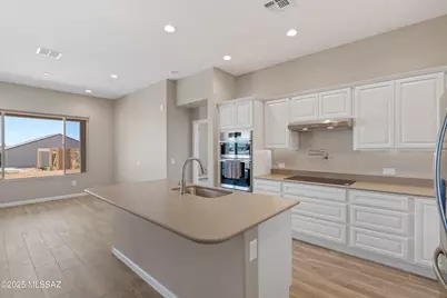 61935 E Skyview Way, Oracle, AZ 85623 - Photo 9