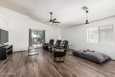 11483 W Magic Song Street, Marana, AZ 85658 - Photo 9