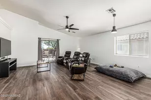 11483 W Magic Song St, Marana, AZ 85658 - Photo 9