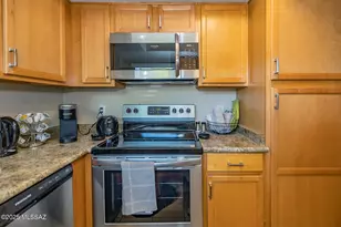 5855 N Kolb Rd, Tucson, AZ 85750 - Photo 15