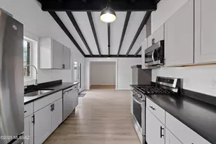 905 E Prince Rd, Tucson, AZ 85719 - Photo 13