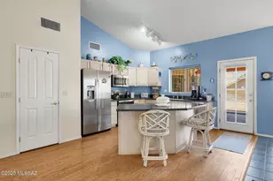 1602 W Sunridge Dr, Tucson, AZ 85704 - Photo 9