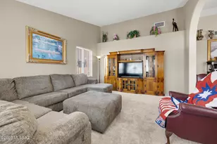 1602 W Sunridge Dr, Tucson, AZ 85704 - Photo 13