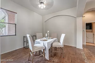 2048 W Cactus Run Dr, Green Valley, AZ 85622 - Photo 9