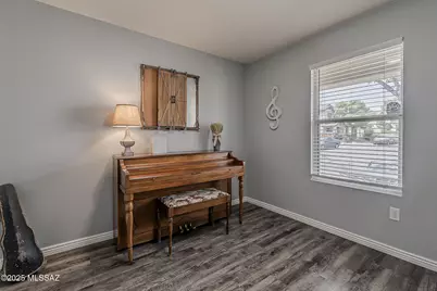 993 S Pantano Overlook Drive, Tucson, AZ 85710 - Photo 5