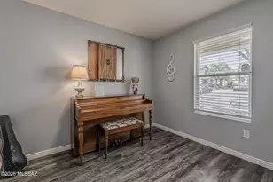 993 S Pantano Overlook Dr, Tucson, AZ 85710 - Photo 5