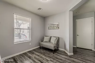 993 S Pantano Overlook Drive, Tucson, AZ 85710 - Photo 7