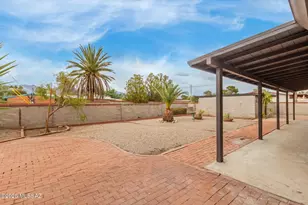 5261 E Rosewood St, Tucson, AZ 85711 - Photo 33