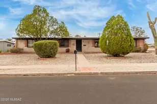 5261 E Rosewood St, Tucson, AZ 85711 - Photo 1