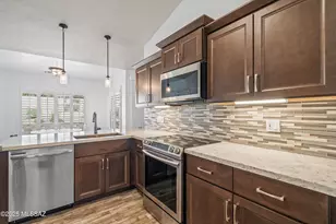 11019 N Mountain Breeze Dr, Oro Valley, AZ 85737 - Photo 5