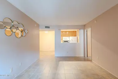 7668 E 22nd Street #APT 75, Tucson, AZ 85710 - Photo 5