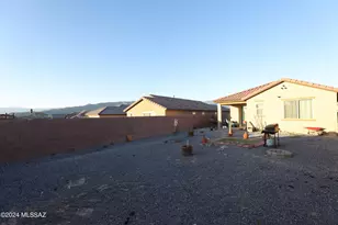 7976 S Golden Bell Dr, Tucson, AZ 85747 - Photo 5
