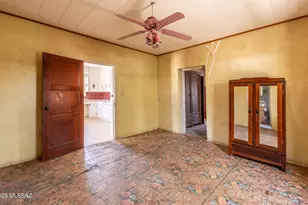 215 E 26th St, Tucson, AZ 85713 - Photo 29