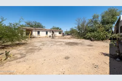 215 E 26th Street, Tucson, AZ 85713 - Photo 9