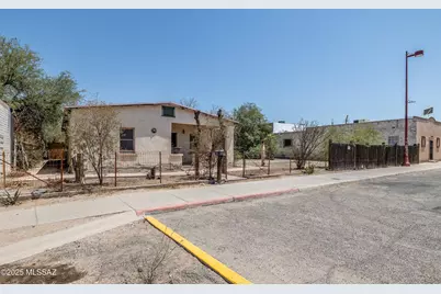 215 E 26th Street, Tucson, AZ 85713 - Photo 1