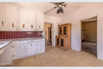 215 E 26th Street, Tucson, AZ 85713 - Photo 17