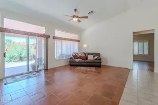 1916 E Cliff Swallow Trail, Green Valley, AZ 85614 - Photo 5