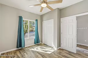 10733 E Winter Gold Dr, Tucson, AZ 85747 - Photo 5