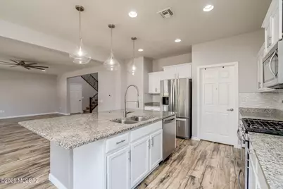 10733 E Winter Gold Drive, Tucson, AZ 85747 - Photo 17